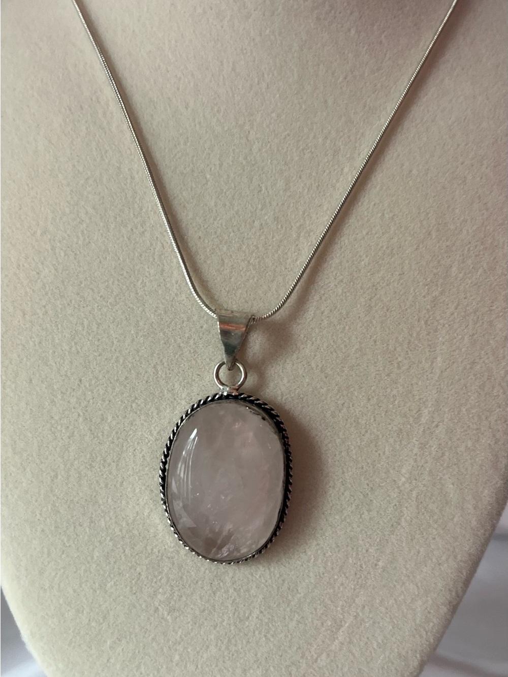 Sterling Silver Rose Quartz Oval Pendant Necklace - Pink